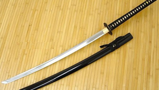 Magyarul beszél a japán kard