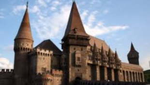 Összegyűjtötték az erdélyi kastélyokat