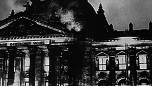 Lángokban a Reichstag