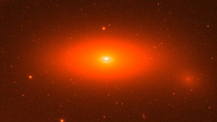 Gigantikus fekete lyukat fedeztek fel