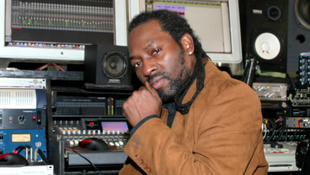 Elhunyt a legendás reggae énekes