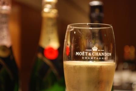 moet2.jpg