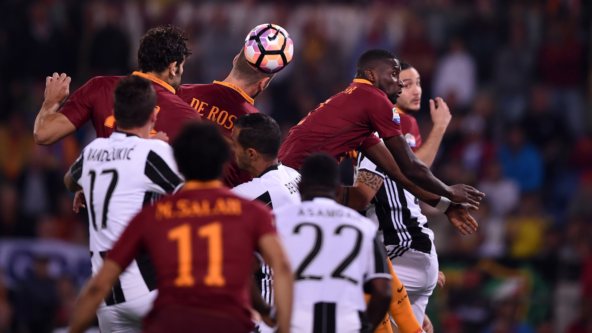 as-rom-juventus-turin-serie-a-051417_1izajbgum9olj1whb36dayvx63.jpg