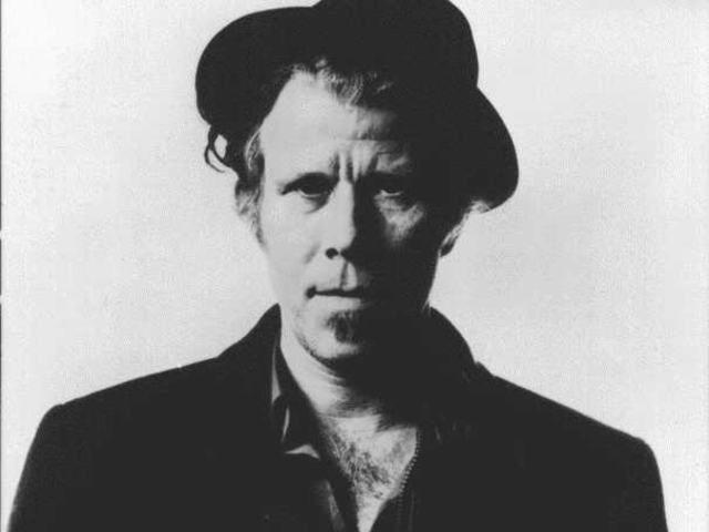 Tom Waits est Pilával, a Labor Caféban!