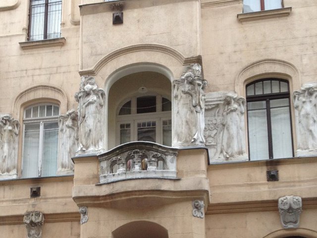 Ablakok Budapesten
