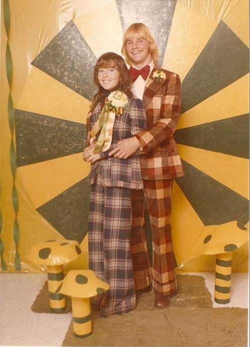 awkward-prom-photo-plaid-suit.jpg