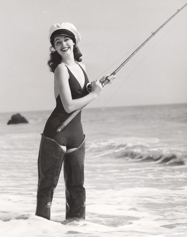 Ava Garner horgászik.jpg