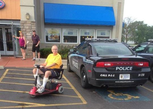 bad-parking-cop-handicapped.jpg