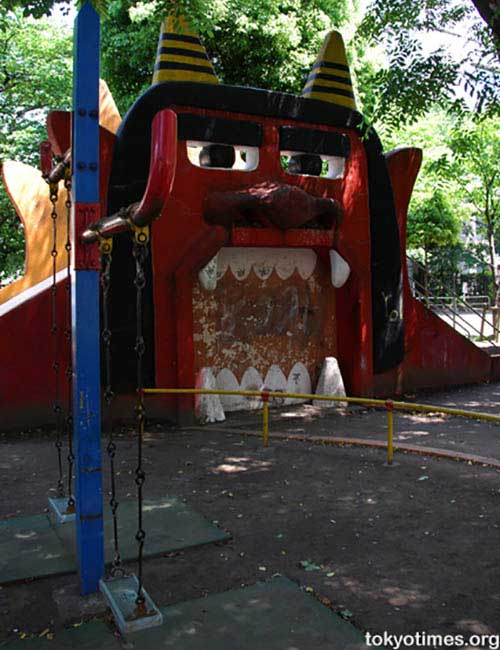 creepy-playgrounds-devil.jpg