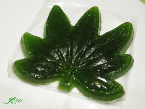 gummy-marijuana-leaf.jpg