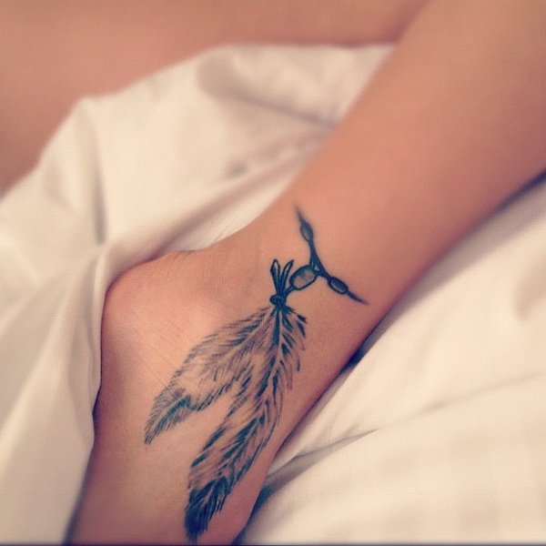 51-feather-ankle-tattoo.jpg