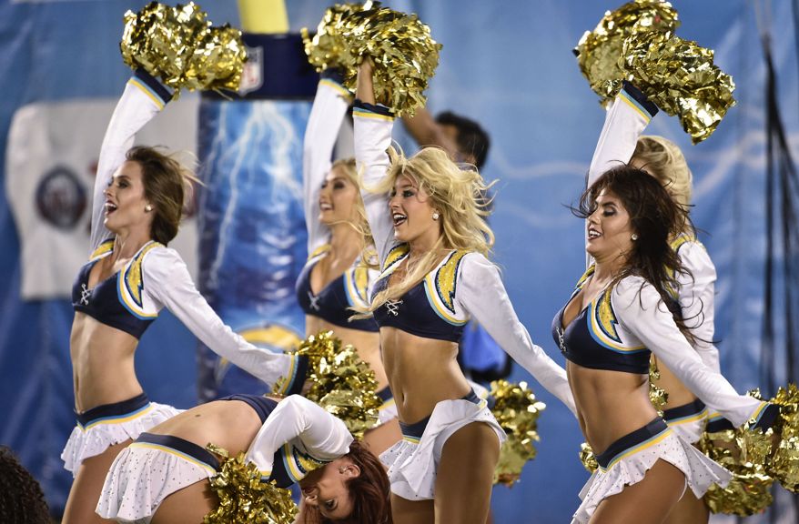 cardinals-chargers-fo_vill_s878x576.jpg