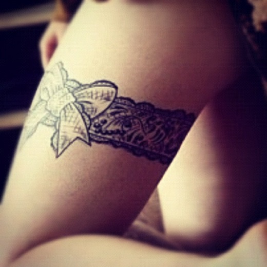 sexy-bow-tattoo.jpg