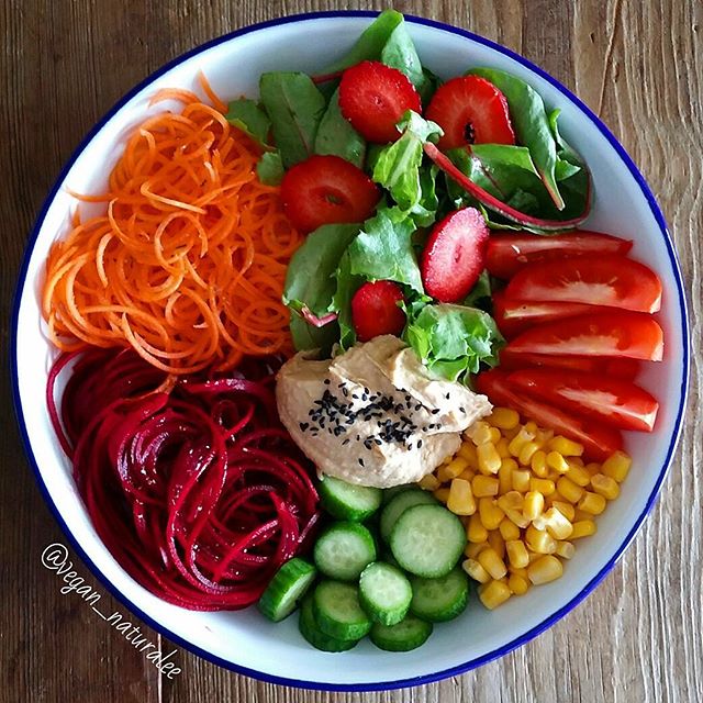 todays-nourish-bowl_-soooo-good-vegan-eatarainbow-foodporn-salad-cleaneating-fitfood-veggies-colour.jpg