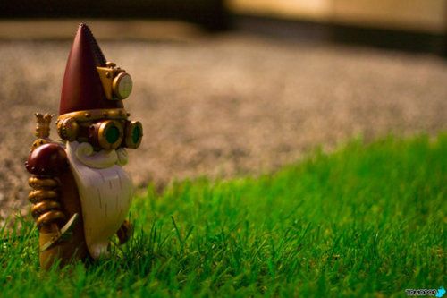 lawn-gnomes-steampunk.jpg