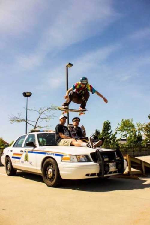 police-being-awesome-jump-skate.jpg