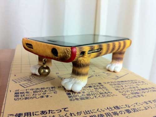weird-iphone-case-cat.jpg