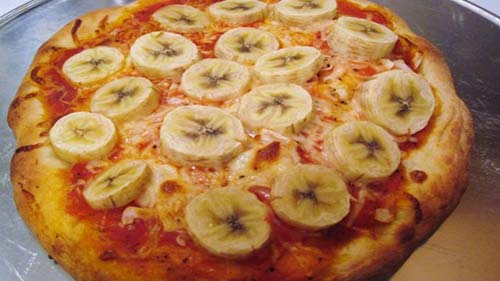 weird-pizza-bananas.jpg