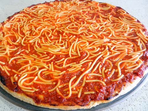 weird-pizza-spaghetti.jpg