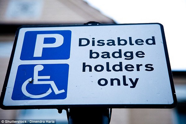 Hamarosan ingyen parkolhatnak az angol autisták is
