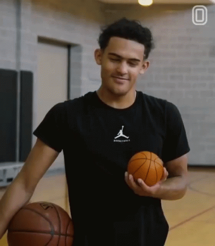 Trae Young Gif Knicks : Everyone Thought Luka Doncic Was NBA's Best ...