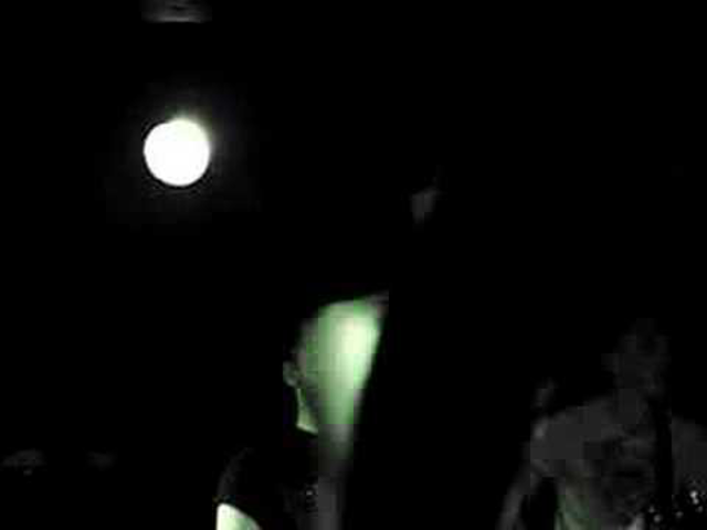 A dühös Anglia szinkronhangjai - A Gallows eddigi élete