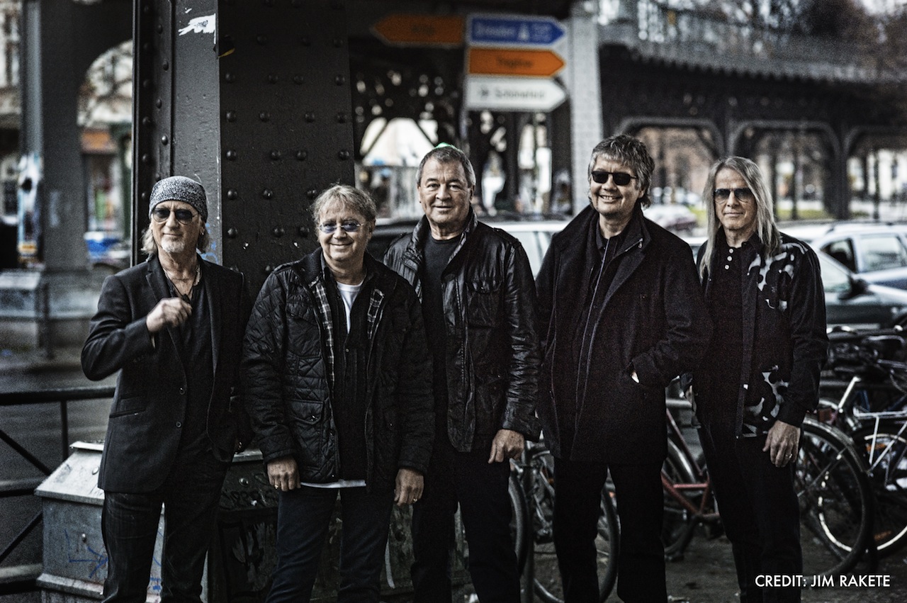 1DeepPurple_band_5-photocredit-Jim-Rakete.jpg