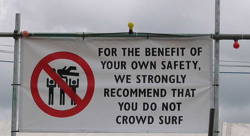 do_not_crowd_surf.jpg