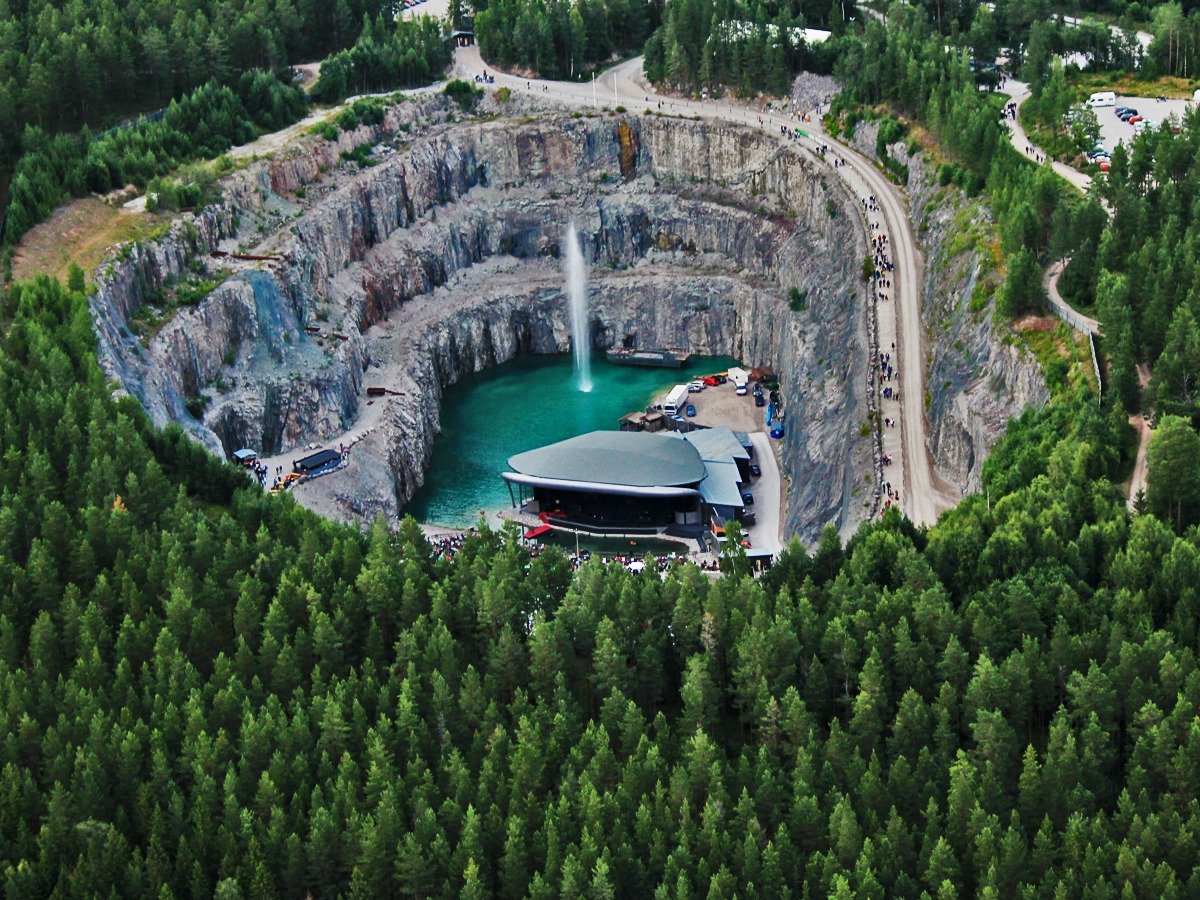 the-dalhalla-amphitheater-is-a-former-limestone-quarry-located-in-rttvik-sweden-concertgoers-are-submerged-196-feet-below-the-surrounding-lush-forests-to-see-the-variety-of-m.jpg