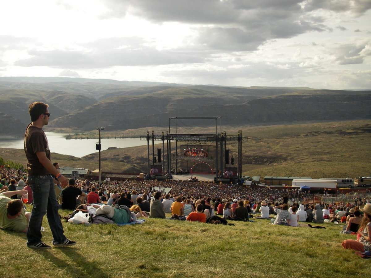 the-gorge-amphitheater-is-a-27500-seat-outdoor-venue-in-george-washington-thats-set-on-top-of-a-cliff-to-give-you-magnificent-views-of-the-columbia-river-and-columbia-gorge-c.jpg