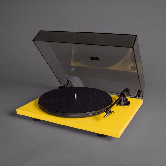 pro-ject-turntable.jpg