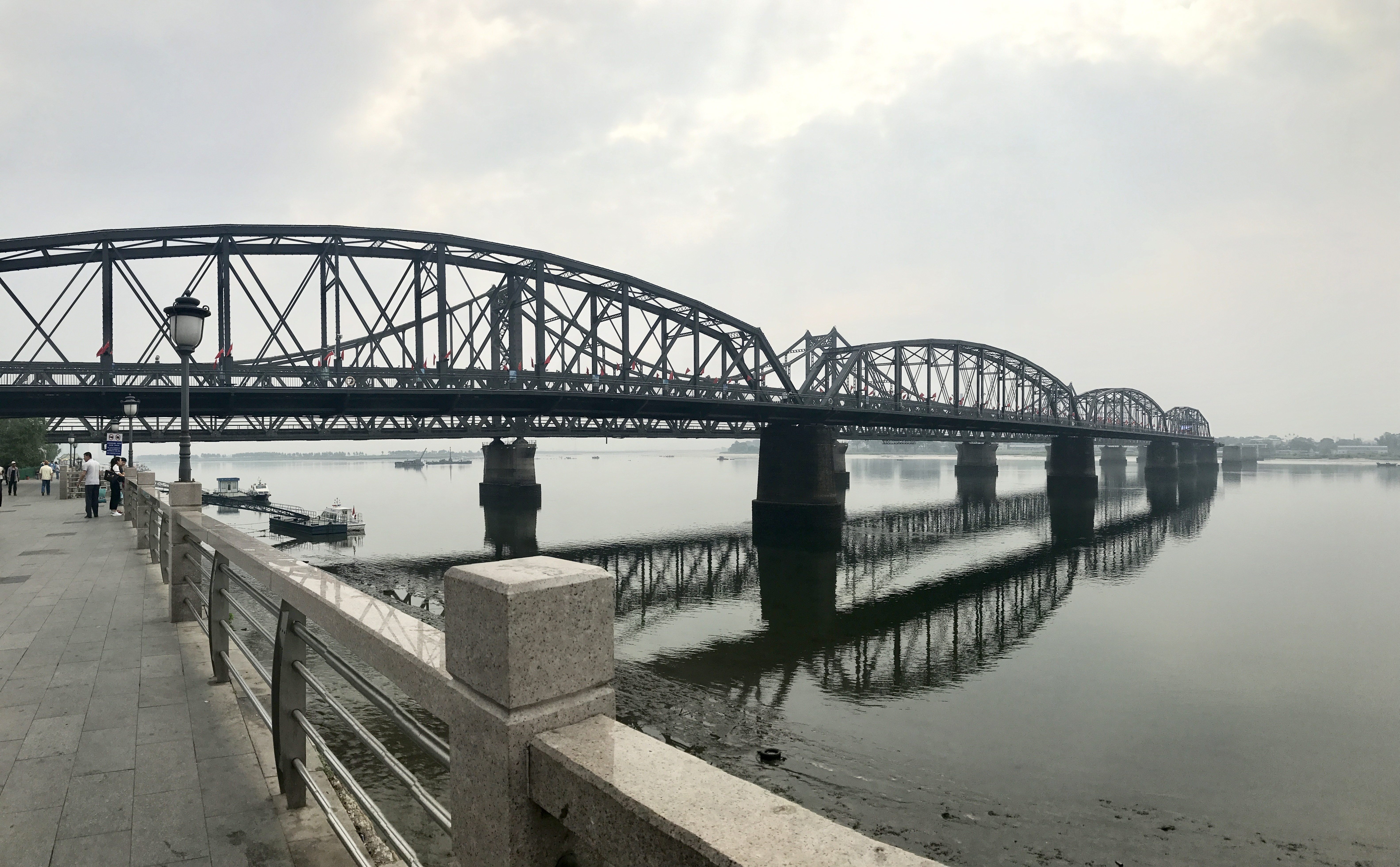 dprk_dandong_sino-korean_friendship_bridge.jpg