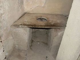 latrine-wood-seat-130110.jpg