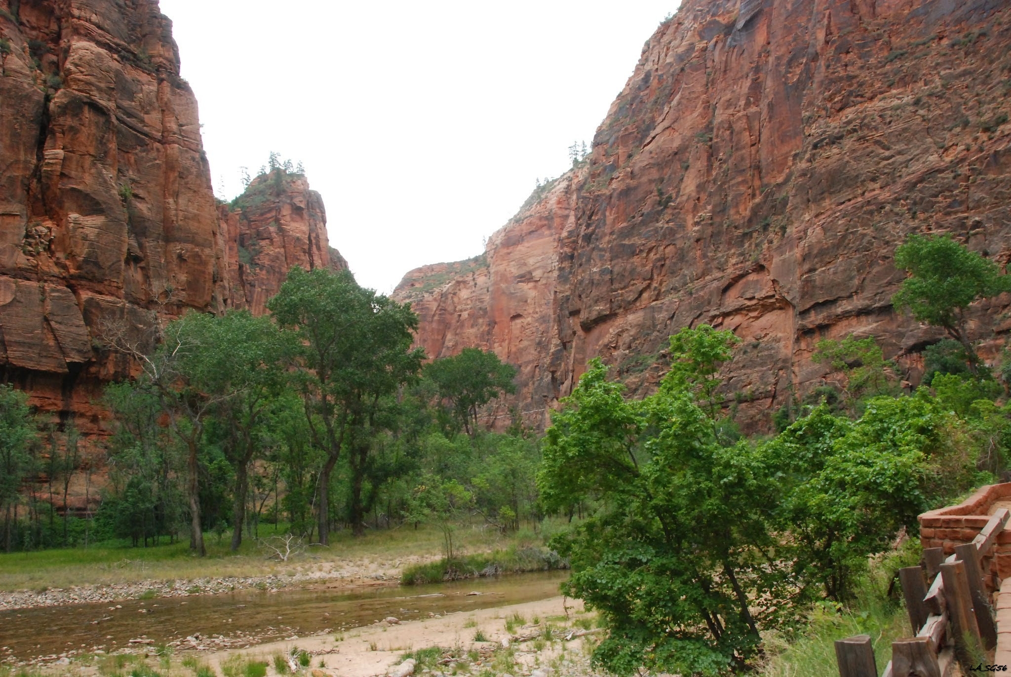 Zion, esőszerű permetben