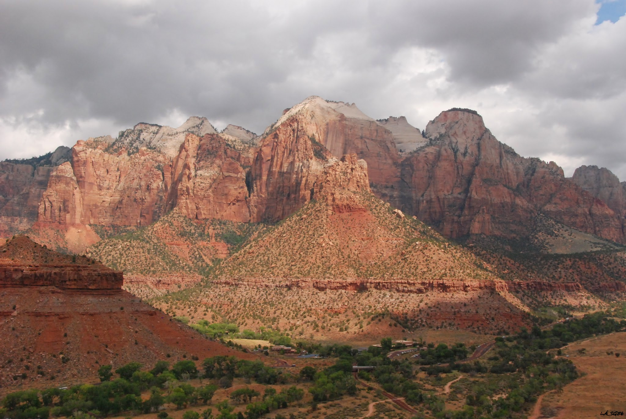 Zion (a völgyben a látogatóközpont)