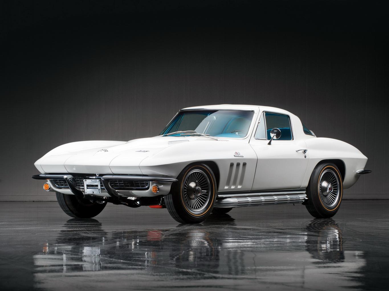 1967-corvette-stingray-2.jpg