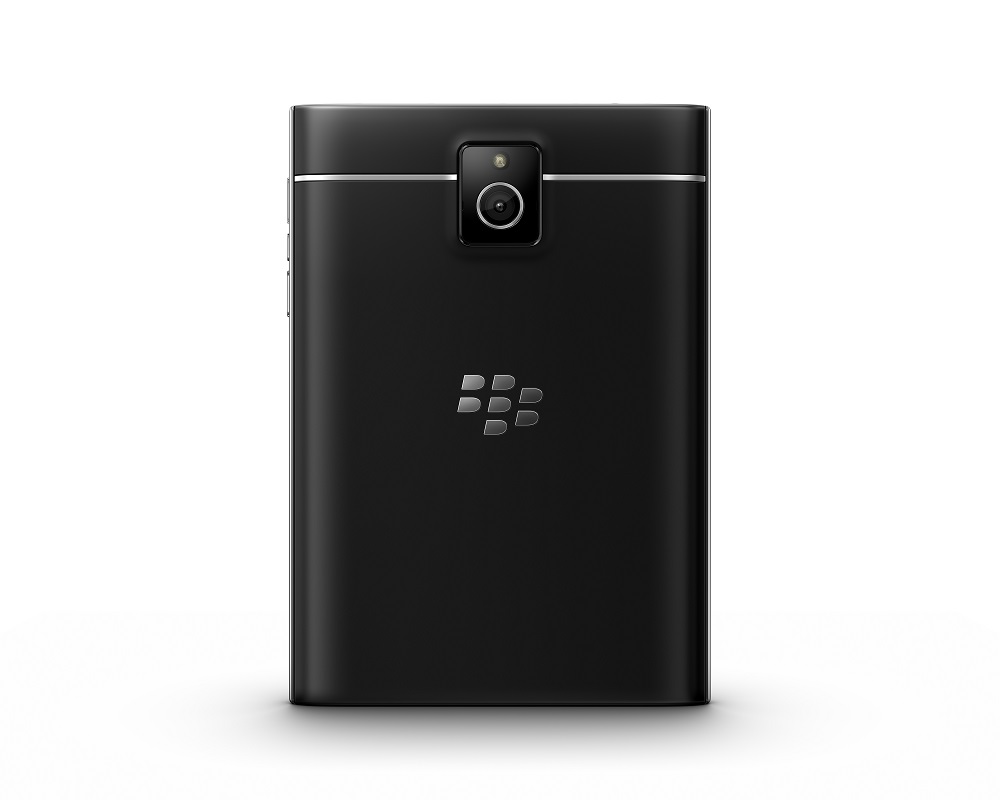 blackberry passport 2.jpg