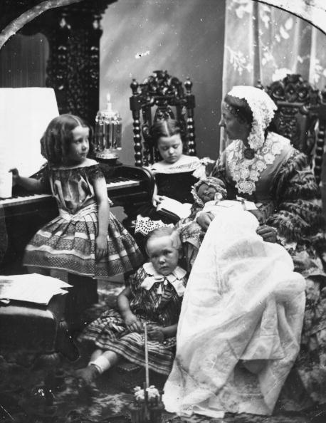 mothers_1860.jpg