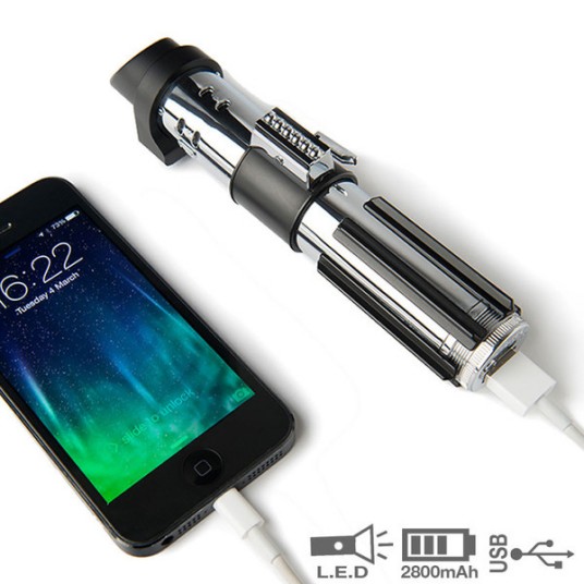 sw-iphone-lightsaber-charger.jpg