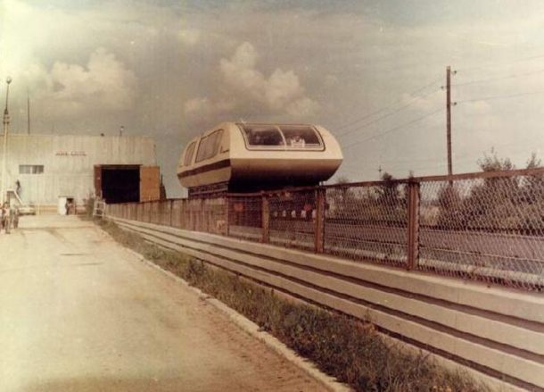 soviet-russia-magnetic-levitation-train-1-610x439.jpg