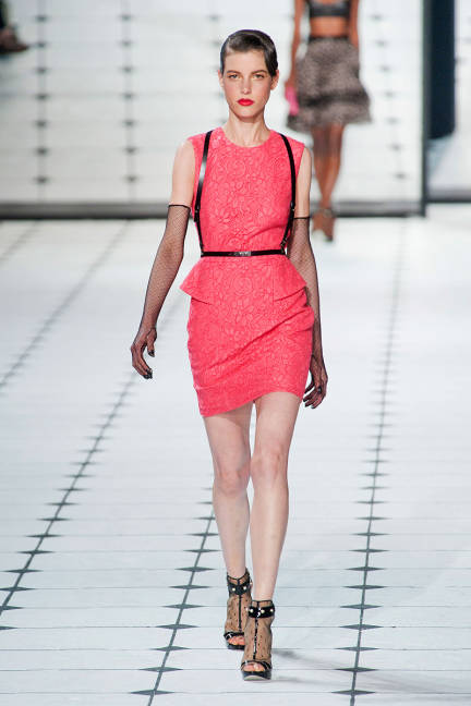 20-elle-jason-wu-spring-2013-rtw-022-de-lgn.jpg