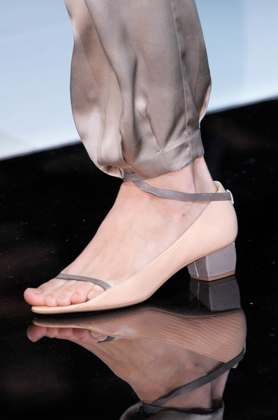 spring_summer_2013_shoe_trends_square_kitten_heels_emporio_armani_spring2013.jpg