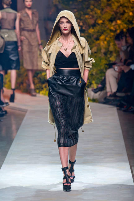 04-elle-loewe-spring-2013-rtw-17-de-lgn.jpg