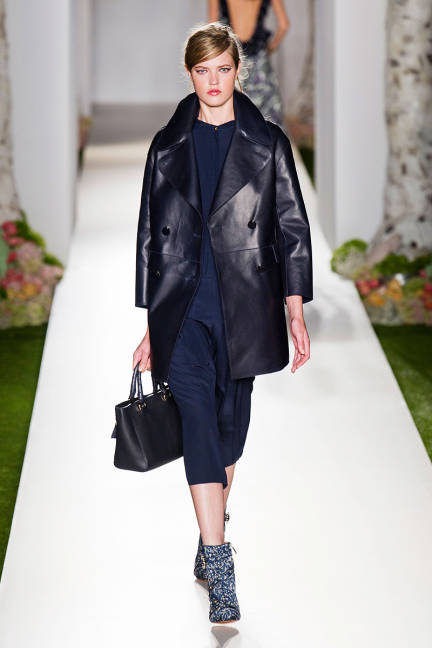 18-elle-mulberry-spring-2013-rtw-033-de-lgn.jpg