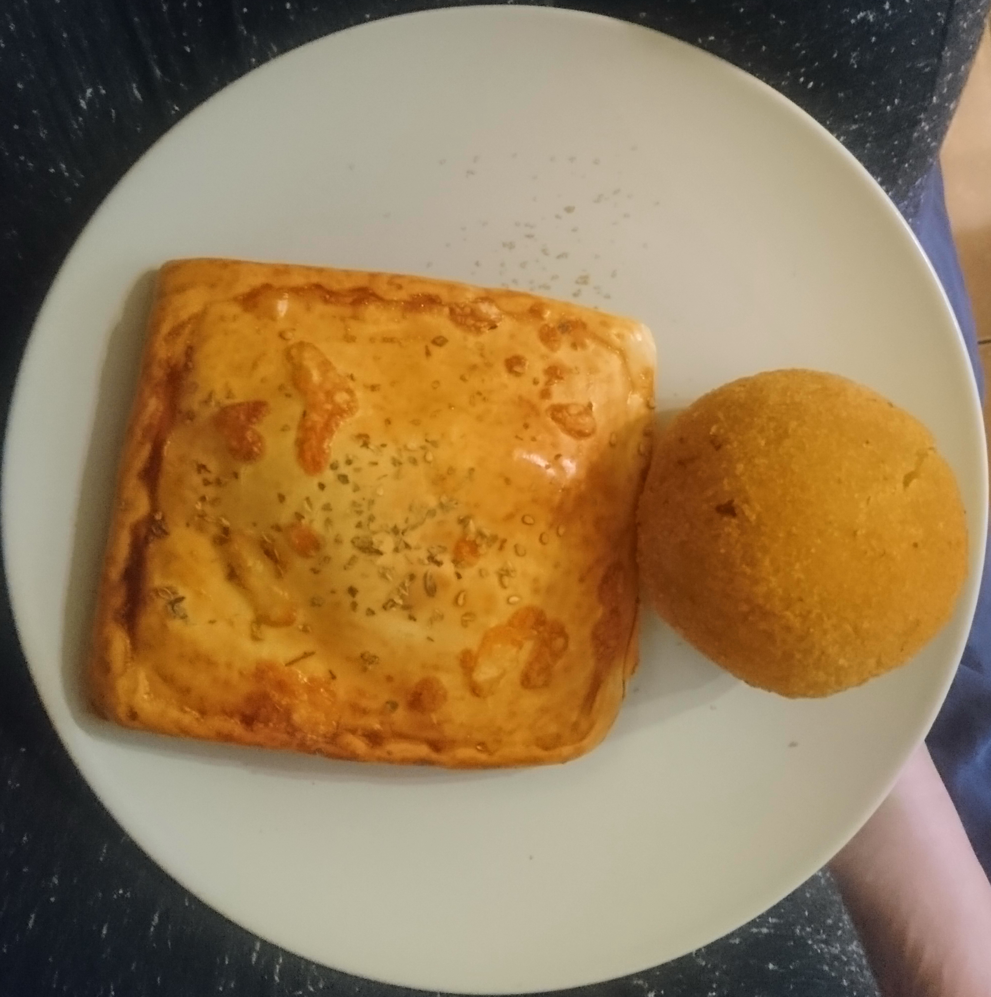 Empanada, croqueta