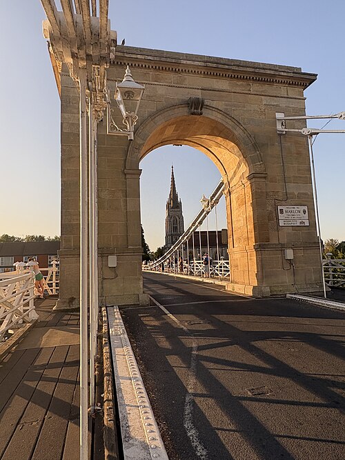 marlow_bridge.jpg