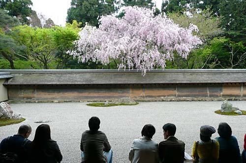 kyoto-ryoanji-2.jpg