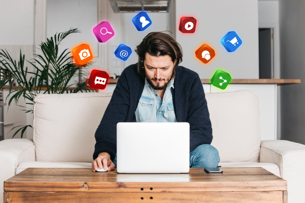 social-media-marketing-concept-marketing-with-applications_freepik.jpg