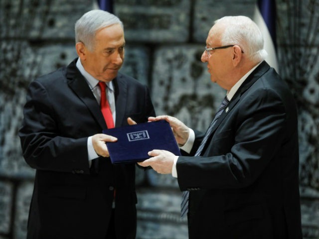 reuven-rivlin-benjamin-netanyahu-book-afp-640x480.jpg