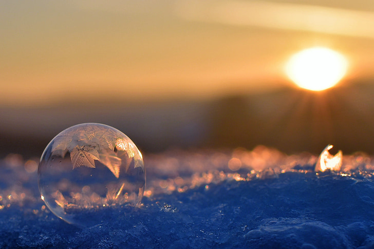 soap-bubble-frozen-frozen-bubble-eiskristalle-preview.jpg